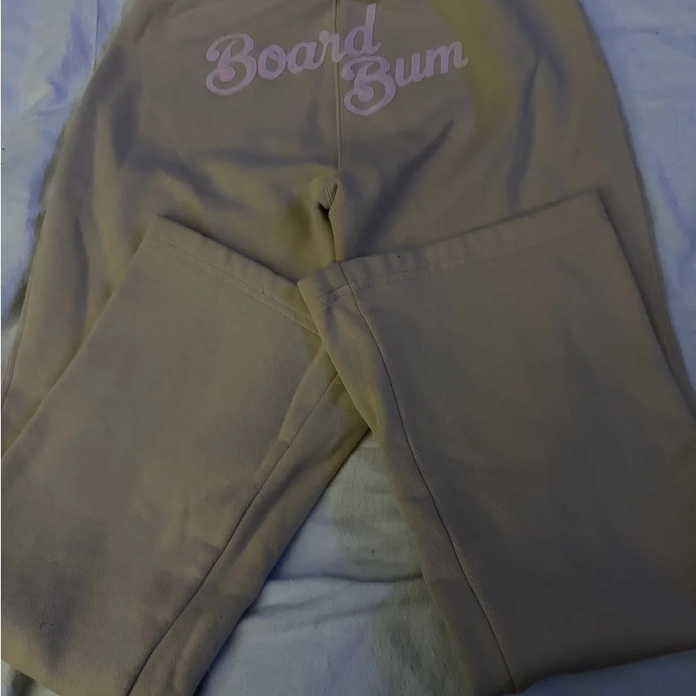 Rare Abercrombie Fitch Tan Sweatpants w/Embellish snowflake & board bum on butt - Picture 3 of 9